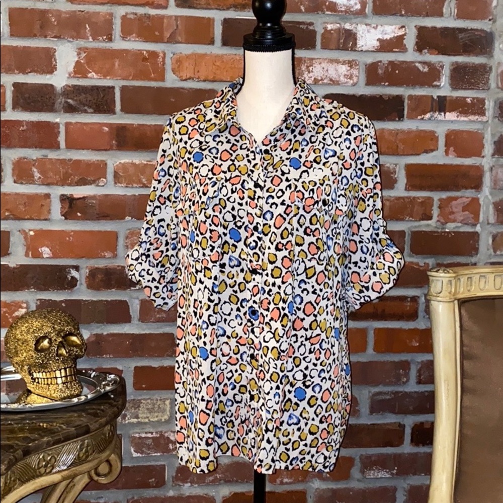 NOTATIONS Multi Colored Leopard Print Top - Picture 2 of 5